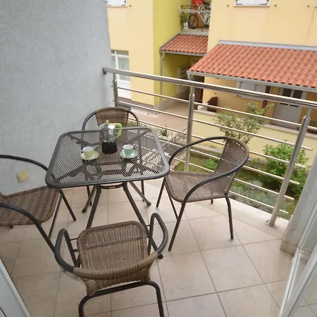 Apartment Big Dream *